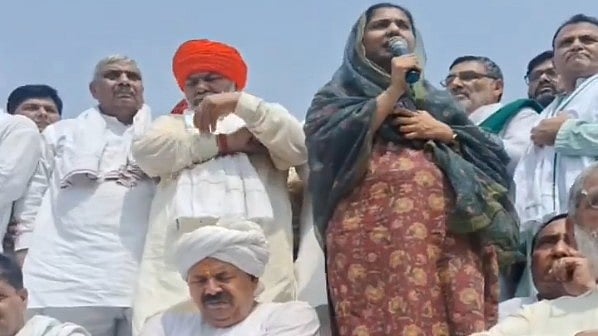 ’راکیش ٹکیت پر حملہ کرنے والے دہشت گرد سے کم نہیں‘، مہاپنچایت میں رکن پارلیمنٹ اقرا حسن کا جذباتی خطاب