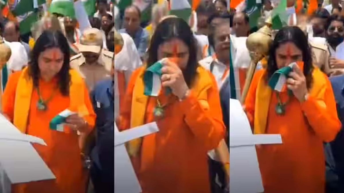 <div class="paragraphs"><p>سوشل میڈیا</p></div>