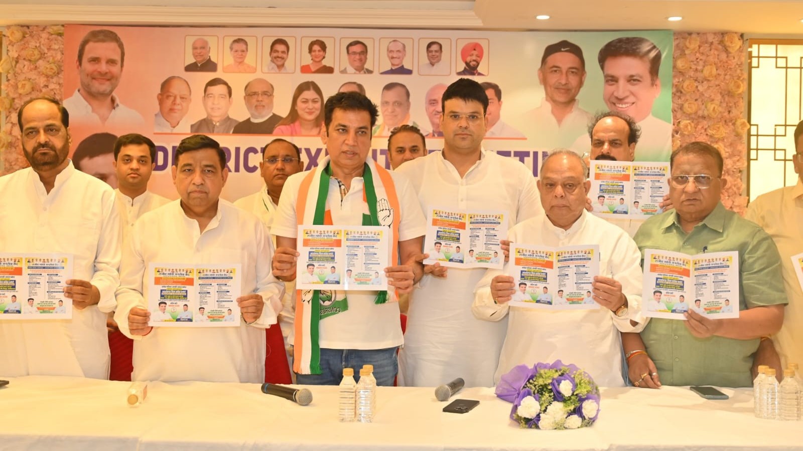 <div class="paragraphs"><p>کانگریس صدر دیویندر یادو ’راجیو گاندھی جن سیوا کیندر‘ کا افتتاح کرتے ہوئے</p></div>