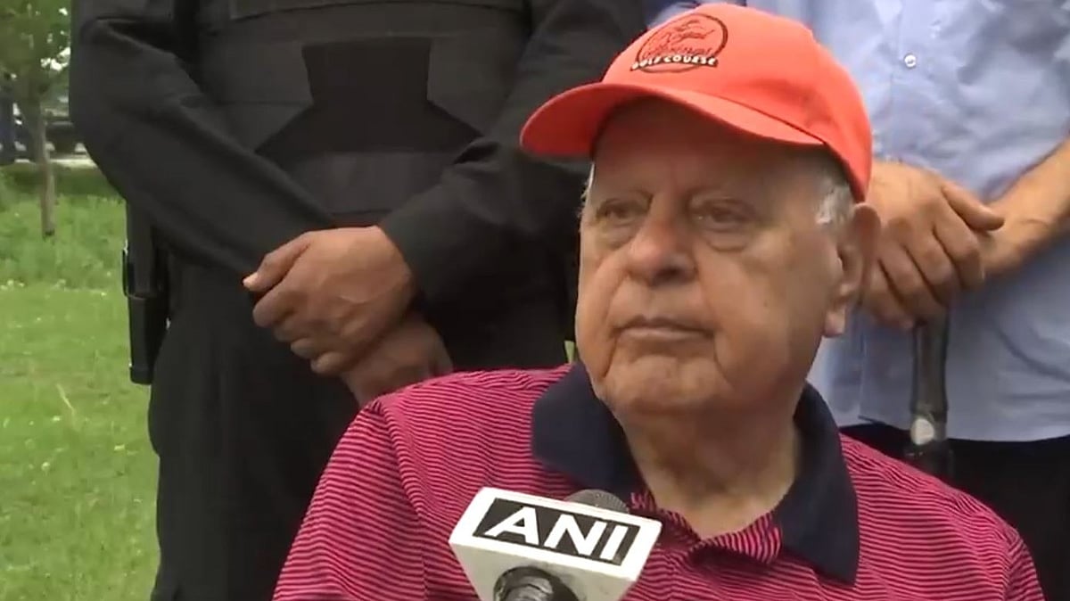 ’براہ کرم واپس آئیے، ہم آپ کا انتظار کر رہے ہیں‘، فاروق عبد اللہ نے سیاحوں سے پہلگام آنے کی جذباتی اپیل کی