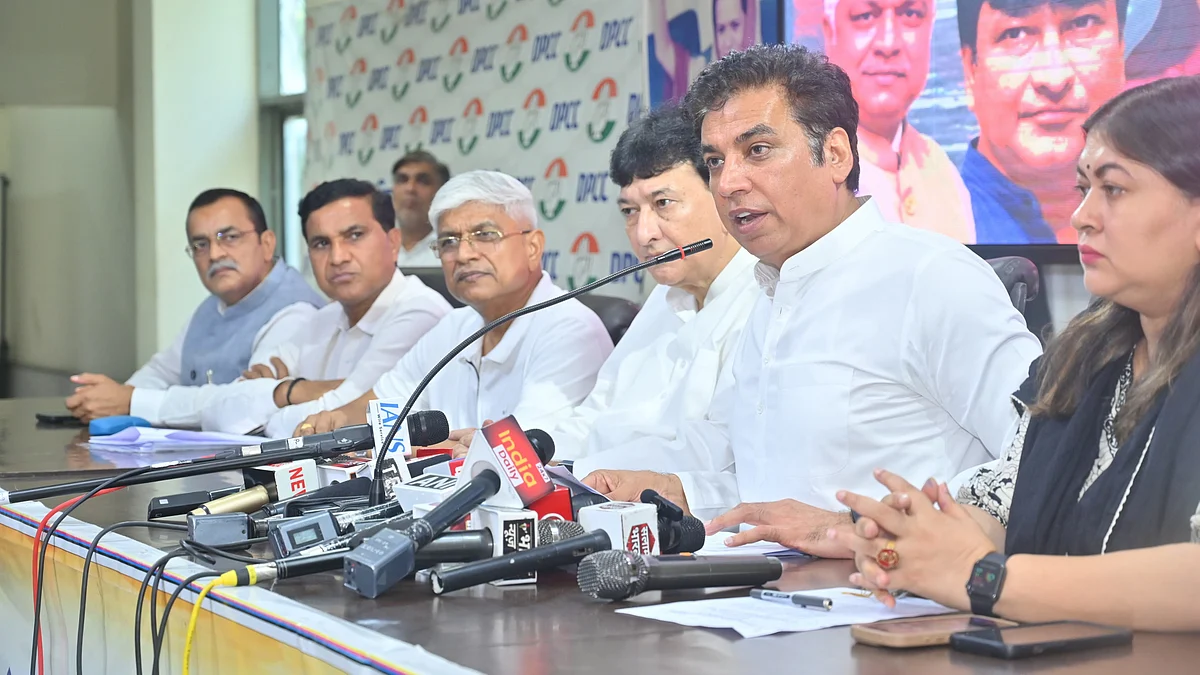 <div class="paragraphs"><p>پریس کانفرنس سے خطاب کرتے ہوئے دہلی کانگریس صدر دیویندر یادو</p></div>