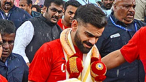 بنگلورو بھگدڑ معاملے میں ویراٹ کوہلی کے خلاف پولیس شکایت درج