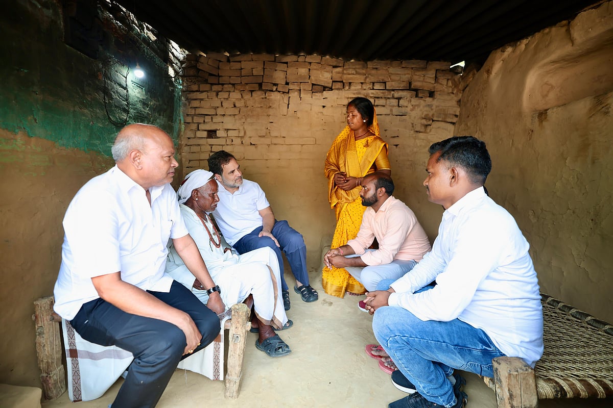 بہار دورہ پر راہل گاندھی کی دشرتھ مانجھی کے اہل خانہ سے ہوئی ملاقات، بھاگیرتھ اسمبلی انتخاب لڑنے کے خواہشمند