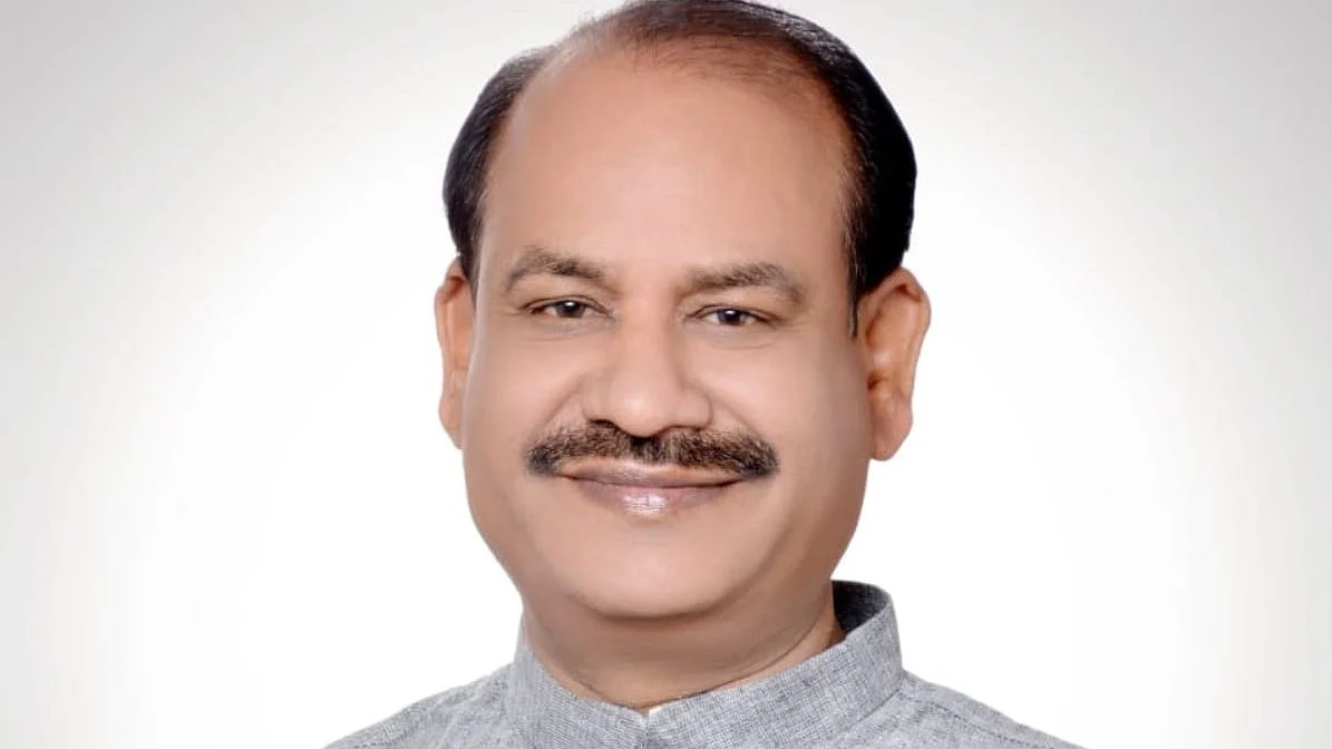 <div class="paragraphs"><p>لوک سبھا اسپیکر اوم برلا</p></div>