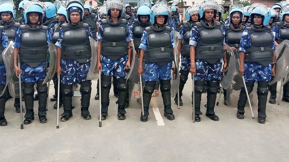 منی پور میں صورتحال کشیدہ، پانچ اضلاع میں انٹرنیٹ بند