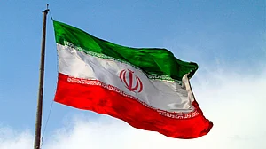 ایران نے امریکی سفری پابندی کو دشمنی اور امتیازی قرار دیا