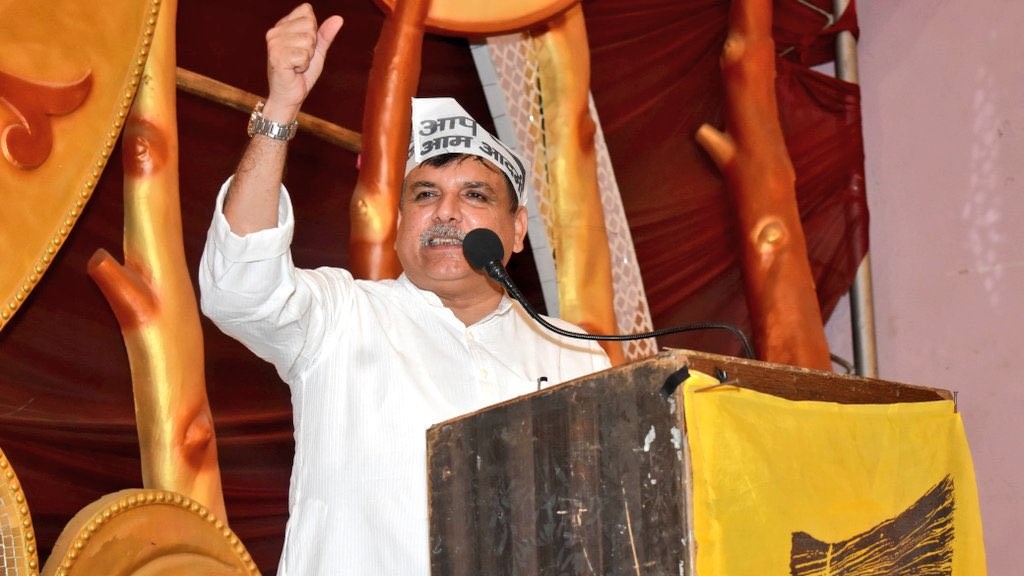 <div class="paragraphs"><p>بارہ بنکی میں کارکنان سے خطاب کرتے ہوئے عآپ لیڈر سنجے سنگھ</p></div>