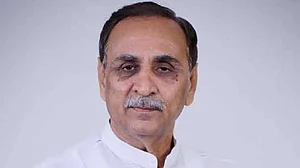 ایئر انڈیا طیارہ حادثہ میں سابق وزیر اعلیٰ وجئے روپانی کی موت، صرف ایک مسافر بچا زندہ، خوفناک لمحات کا کیا تذکرہ