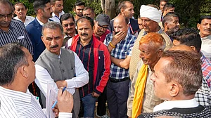 ہماچل میں شدید گرمی کے درمیان بڑا فیصلہ، اسکولوں کا ٹائم ٹیبل تبدیل کرنے کے احکامات جاری