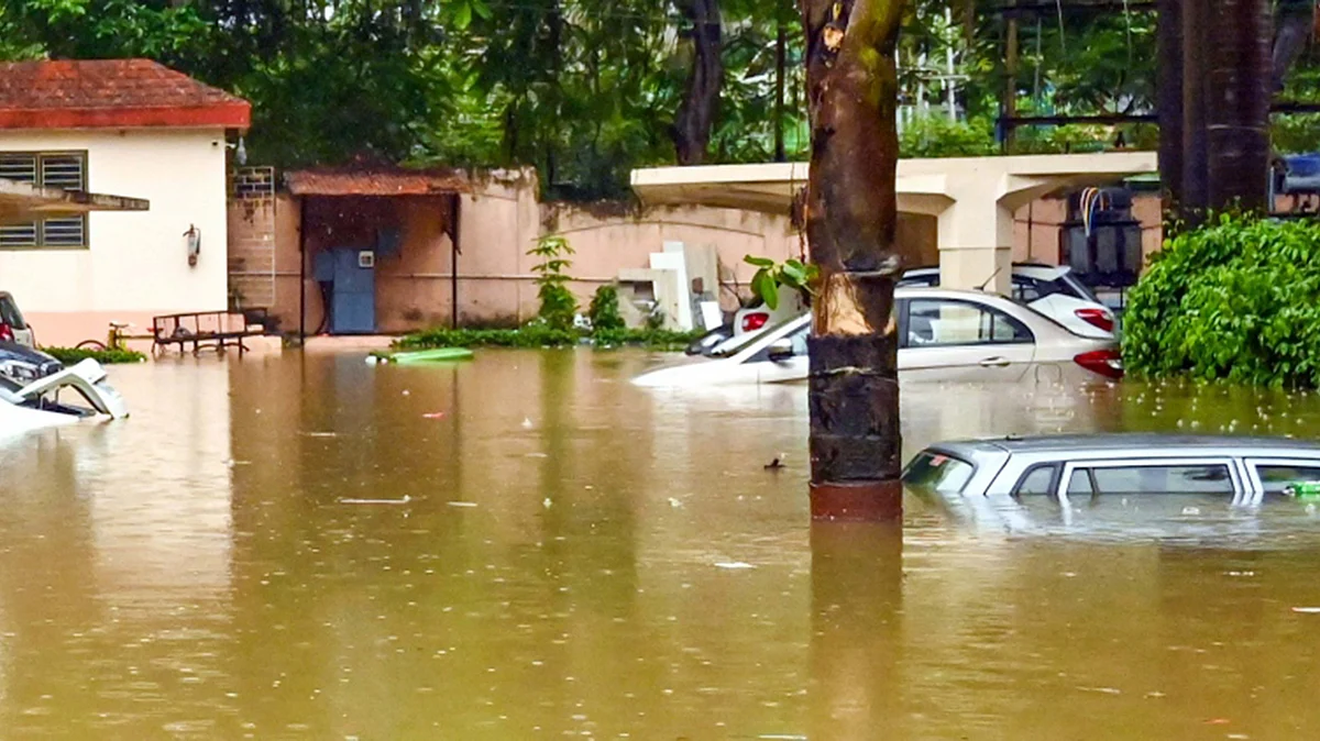 <div class="paragraphs"><p>بارش کے بعد زیر آب اسکول / آئی اے این ایس</p></div>