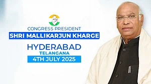 کانگریس صدر کھڑگے کا دورہ تلنگانہ، حیدرآباد میں کئی اہم اجلاسوں سے کریں گے خطاب