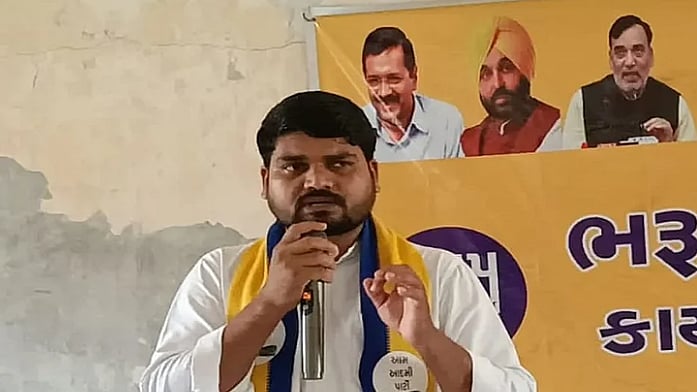 <div class="paragraphs"><p>عآپ رکن اسمبلی چیتر وسارا، تصویر سوشل میڈیا</p></div>