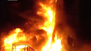 یمن پر اسرائیلی فضائیہ کی شدید بمباری، 3 بندرگاہ اڑا ڈالے، حوثی باغیوں نے میزائل سے کیا جوابی حملہ