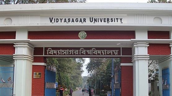 ودیا ساگر یونیورسٹی نے تحریک آزادی کے مجاہدین کو بتایا دہشت گرد، وائس چانسلر نے مانگی معافی