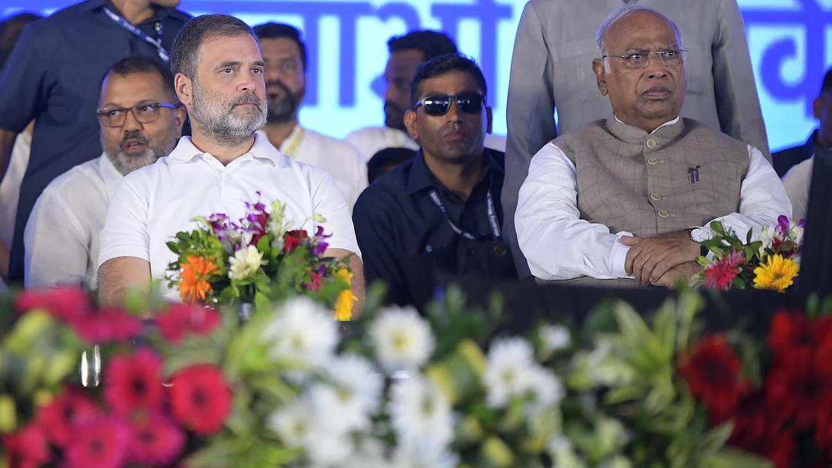 <div class="paragraphs"><p>کانگریس صدر کھڑگے اور سابق صدر راہل گاندھی، تصویر&nbsp;<a href="https://x.com/kharge">@kharge</a></p></div>