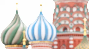 گوکرن کی غار میں روسی خاتون دو بیٹیوں کے ساتھ ملی جس کا ویزا 8 سال قبل ختم ہو چکا تھا