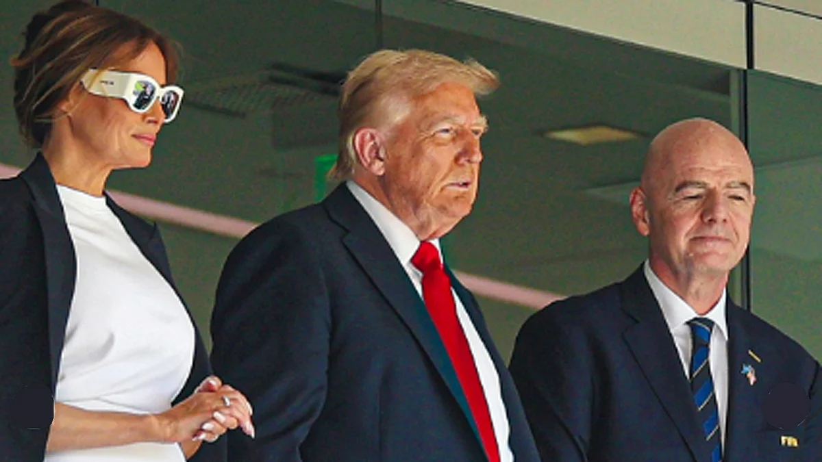 <div class="paragraphs"><p>اپنی اہلیہ کے ساتھ فٹبال میچ دیکھنے اسٹیڈیم پہنچے صدر ڈونالڈ ٹرمپ۔ تصویر ’انسٹاگرام‘</p></div>