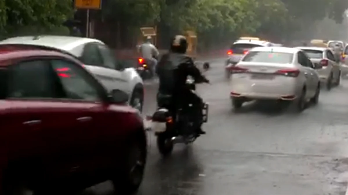 <div class="paragraphs"><p>دہلی میں بارش۔ ویڈیو گریب/ایکس</p></div>