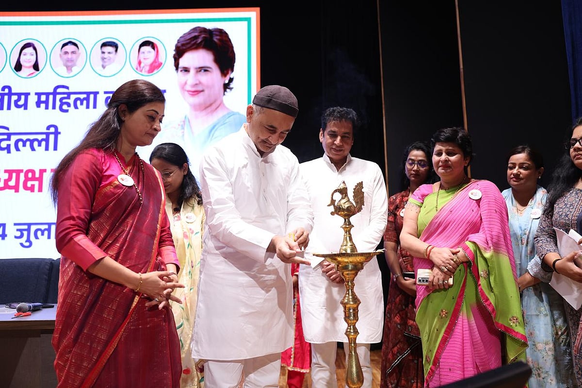 دہلی پردیش مہیلا کانگریس نے ’پریہ درشنی اڑان یوجنا‘ اور ’پریہ درشنی سلائی یوجنا‘ کا کیا آغاز