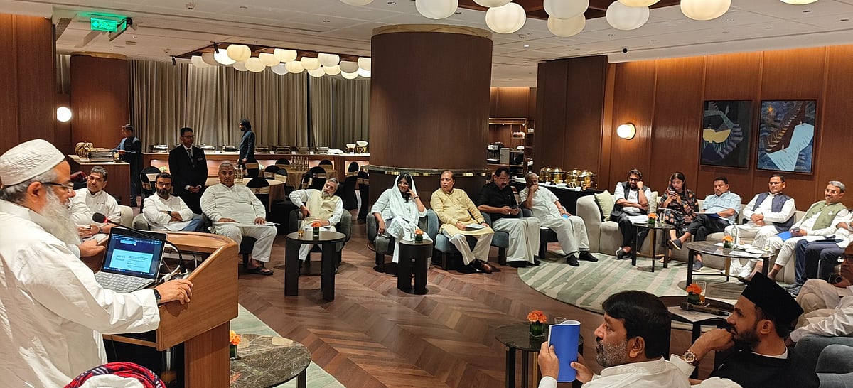 جمعیۃ علماء ہند کی دعوت پر عشائیہ تقریب میں مختلف سیاسی پارٹیوں کے اراکین پارلیمنٹ نے کی شرکت
