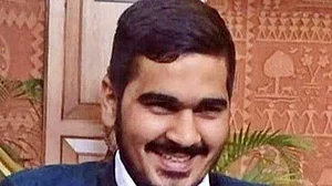 ہریانہ: جنسی ہراسانی معاملہ میں ملزم بی جے پی رکن پارلیمنٹ کے بیٹے کو اسسٹنٹ ایڈووکیٹ جنرل عہدہ سے ہٹایا گیا