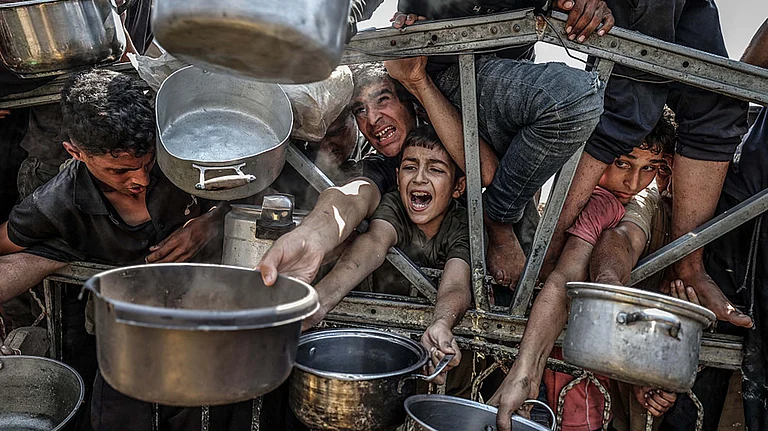 روس، جاپان اور ہوائی میں سونامی کی تباہ کاریاں، بندرگاہوں کو نقصان، عمارتیں منہدم، لوگوں کی بڑے پیمانے پر منتقلی