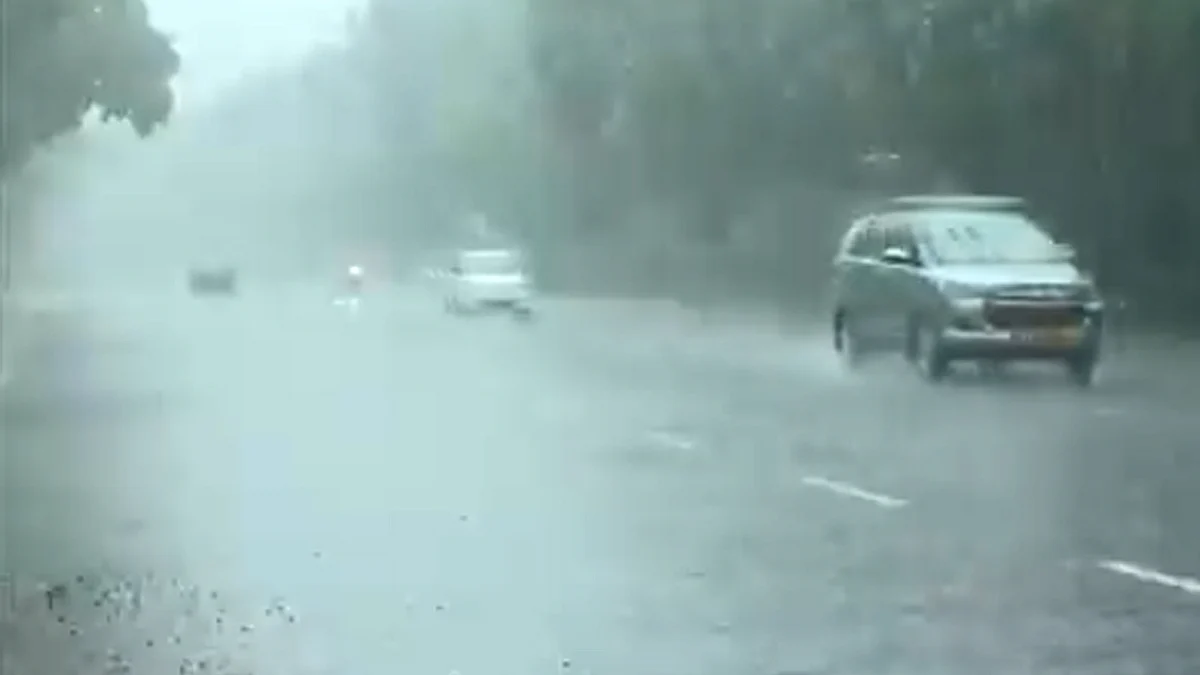 <div class="paragraphs"><p>دہلی میں بارش کا دور جاری/ویڈیو گریب</p></div>