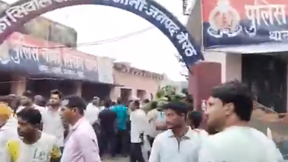 <div class="paragraphs"><p>سوالخاص پولیس چوکی۔ ویڈیو گریب</p></div>