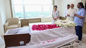 پی ایم مودی نے شیبو سورین کا کیا آخری دیدار، جھارکھنڈ میں 3 روزہ سرکاری غم کا اعلان، آخری رسومات کل