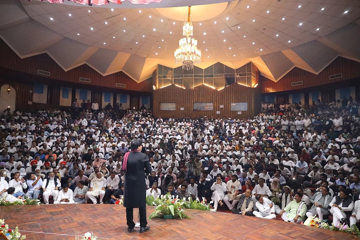 عمران پرتاپ گڑھی کے یومِ پیدائش پر ’بندھن کلچرل فاؤنڈیشن‘ نے شاندار مشاعرہ و کوی سمیلن کا کیا انعقاد