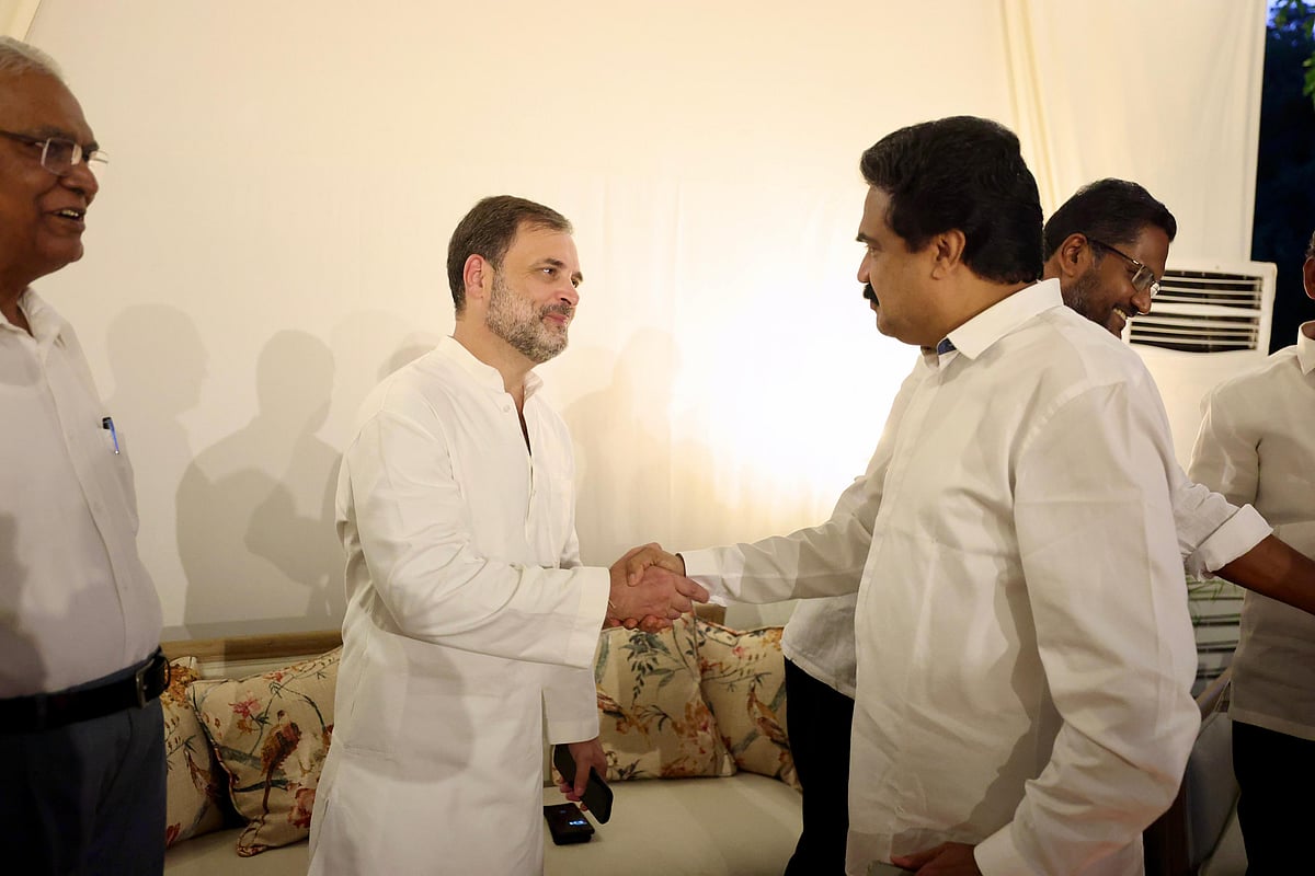 راہل گاندھی کی ڈنر میٹنگ: انڈیا بلاک کے رہنماؤں کو دکھائے الیکشن فراڈ کے ثبوت ... دیکھیں خصوصی فوٹو گیلری