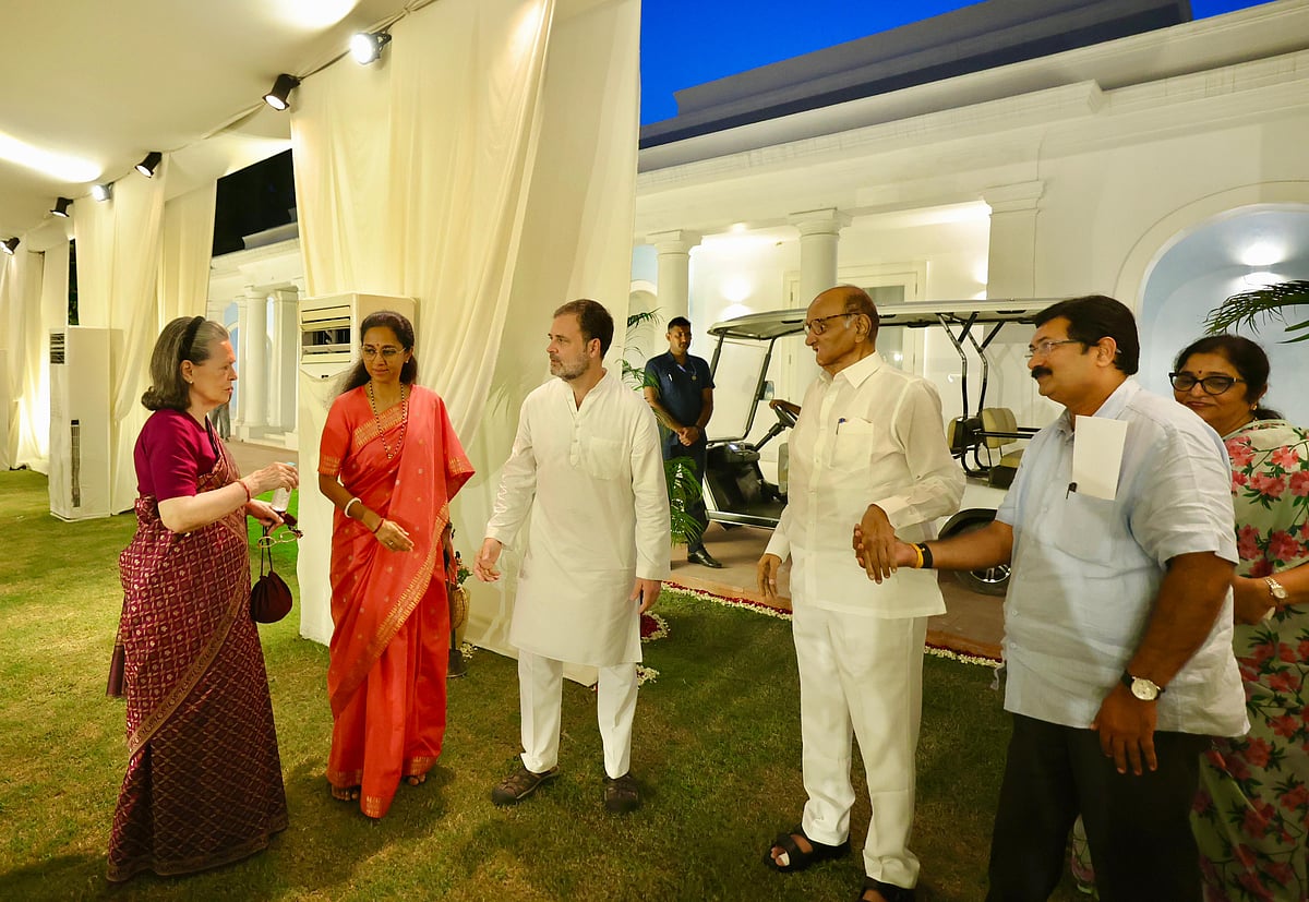 راہل گاندھی کی ڈنر میٹنگ: انڈیا بلاک کے رہنماؤں کو دکھائے الیکشن فراڈ کے ثبوت ... دیکھیں خصوصی فوٹو گیلری