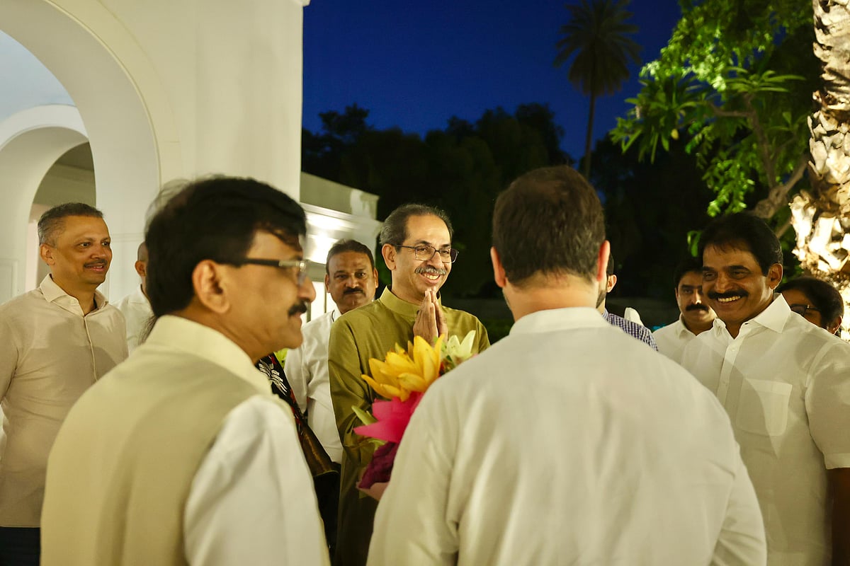 راہل گاندھی کی ڈنر میٹنگ: انڈیا بلاک کے رہنماؤں کو دکھائے الیکشن فراڈ کے ثبوت ... دیکھیں خصوصی فوٹو گیلری