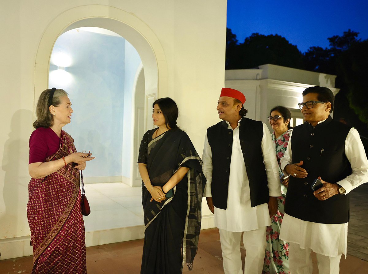 راہل گاندھی کی ڈنر میٹنگ: انڈیا بلاک کے رہنماؤں کو دکھائے الیکشن فراڈ کے ثبوت ... دیکھیں خصوصی فوٹو گیلری