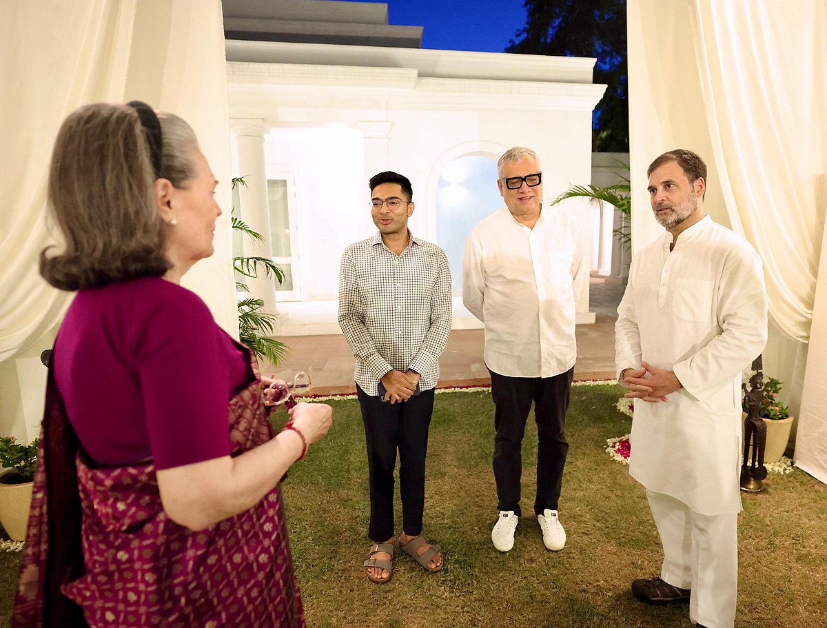 راہل گاندھی کی ڈنر میٹنگ: انڈیا بلاک کے رہنماؤں کو دکھائے الیکشن فراڈ کے ثبوت ... دیکھیں خصوصی فوٹو گیلری