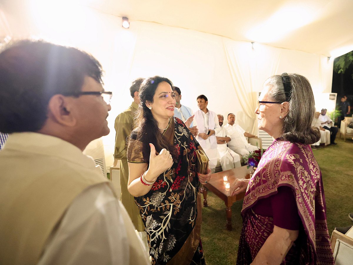 راہل گاندھی کی ڈنر میٹنگ: انڈیا بلاک کے رہنماؤں کو دکھائے الیکشن فراڈ کے ثبوت ... دیکھیں خصوصی فوٹو گیلری