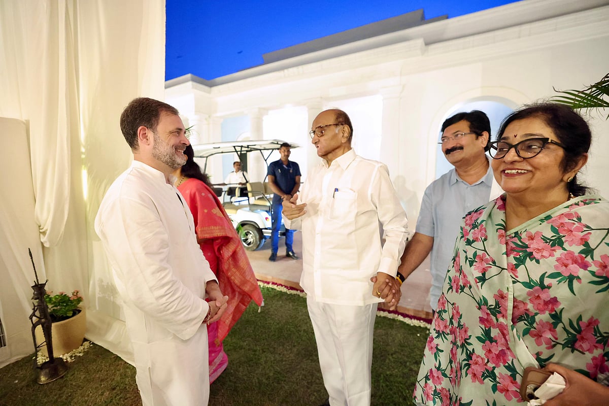 راہل گاندھی کی ڈنر میٹنگ: انڈیا بلاک کے رہنماؤں کو دکھائے الیکشن فراڈ کے ثبوت ... دیکھیں خصوصی فوٹو گیلری