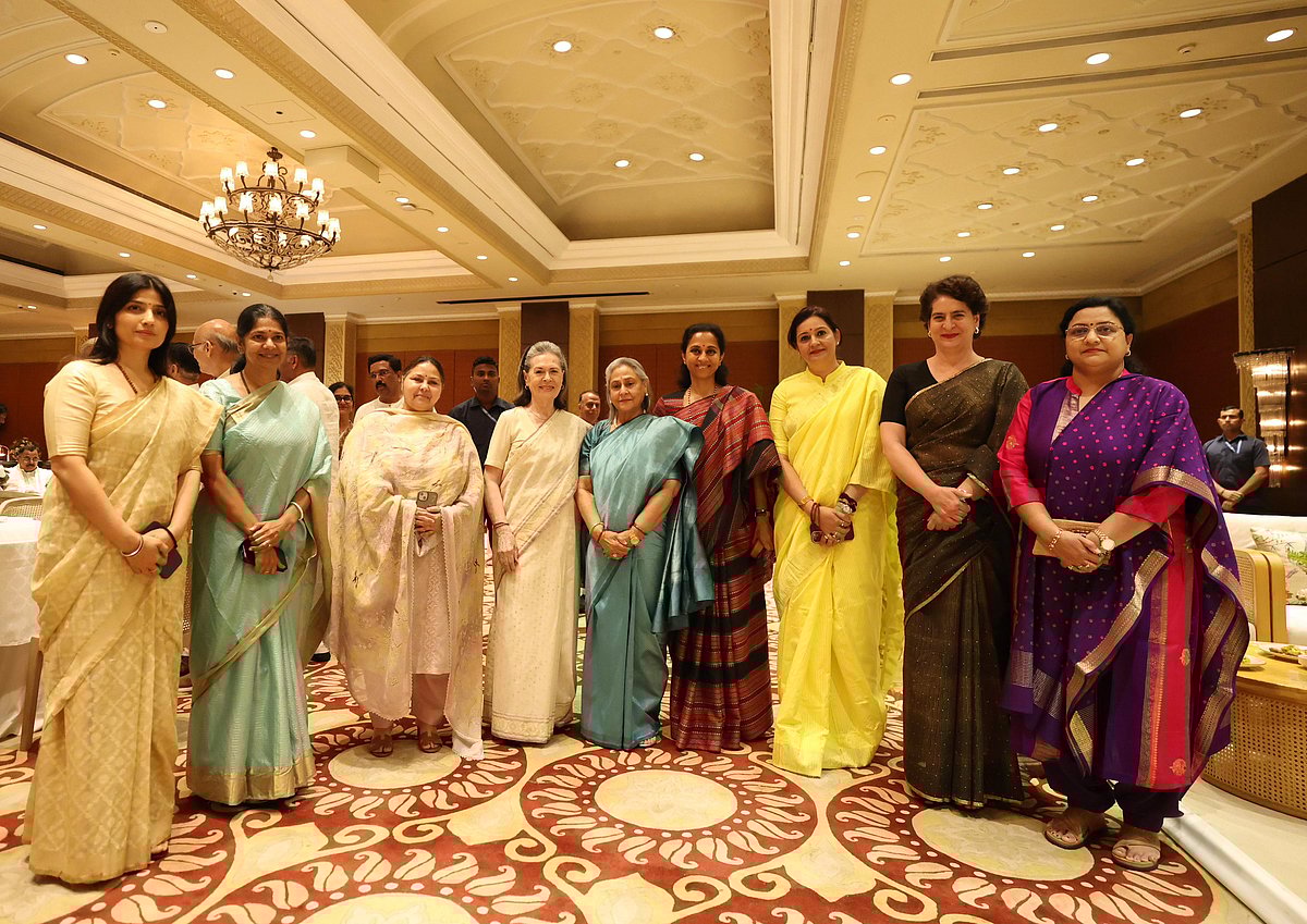 کانگریس صدر کھڑگے کے عشائیہ میں انڈیا بلاک نظر آیا متحد، عآپ لیڈران کی بھی شرکت