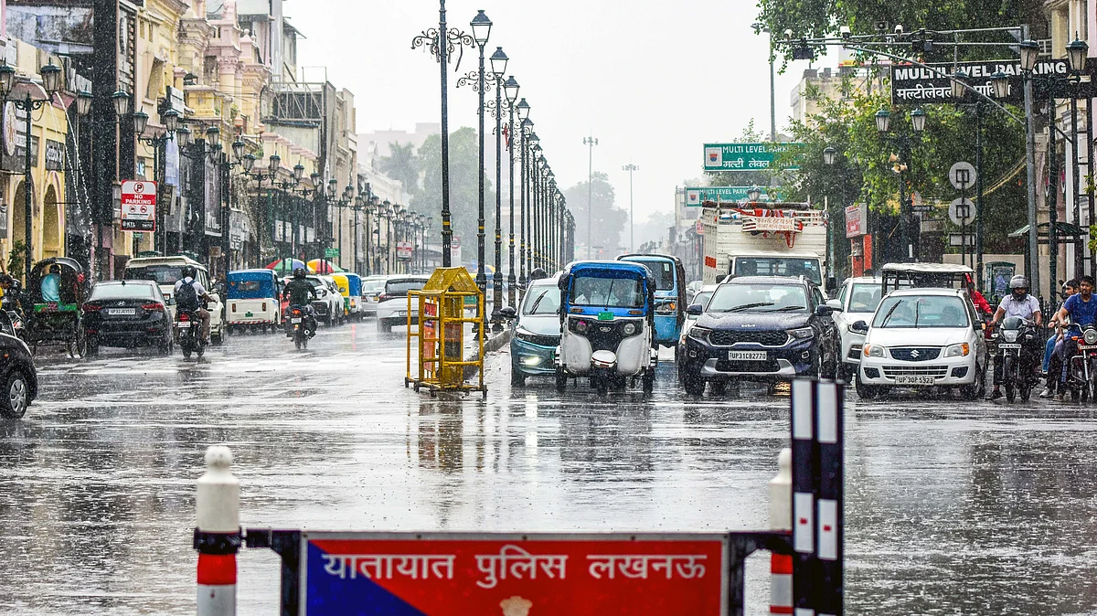 <div class="paragraphs"><p>اتر پردیش کے کئی ضلعوں میں بارش کا امکان ہے/ تصویر ’آئی اے این ایس‘</p></div>