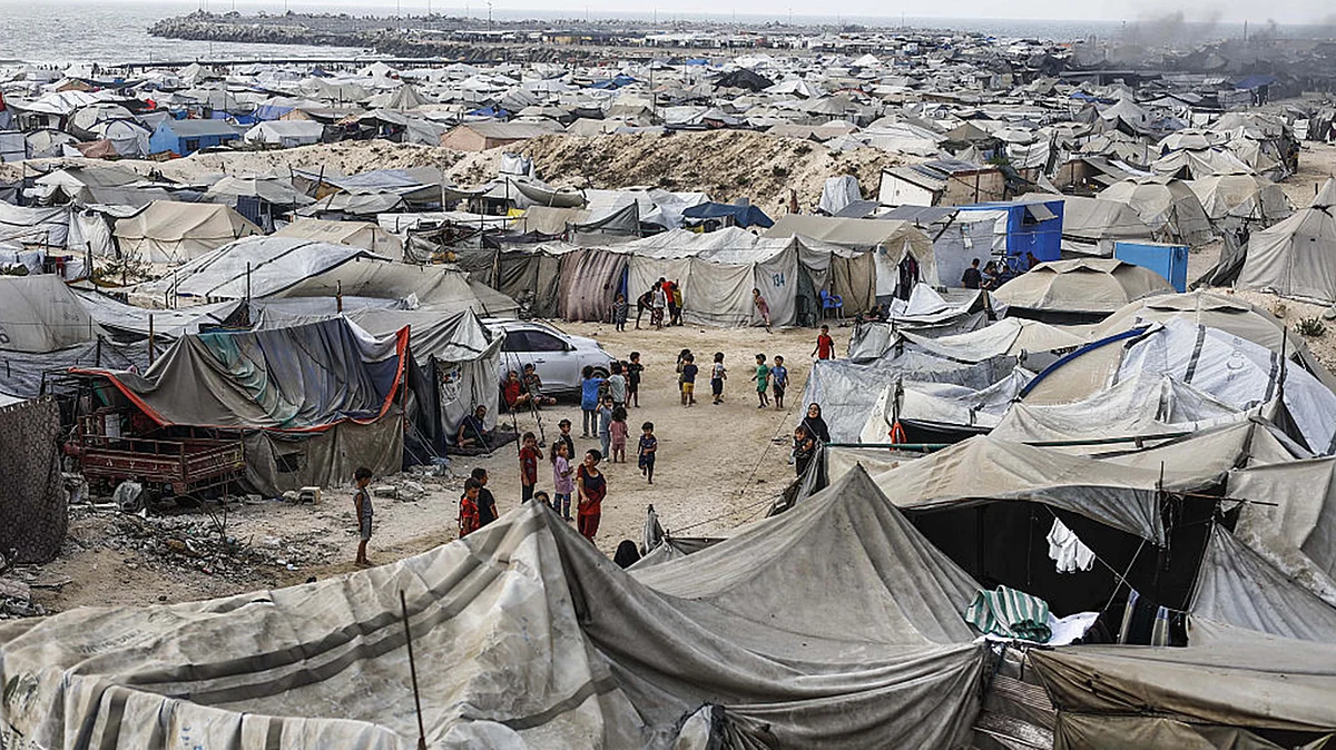 <div class="paragraphs"><p>غزہ کے امدادی کیمپ کا منظر / Getty Images</p></div>