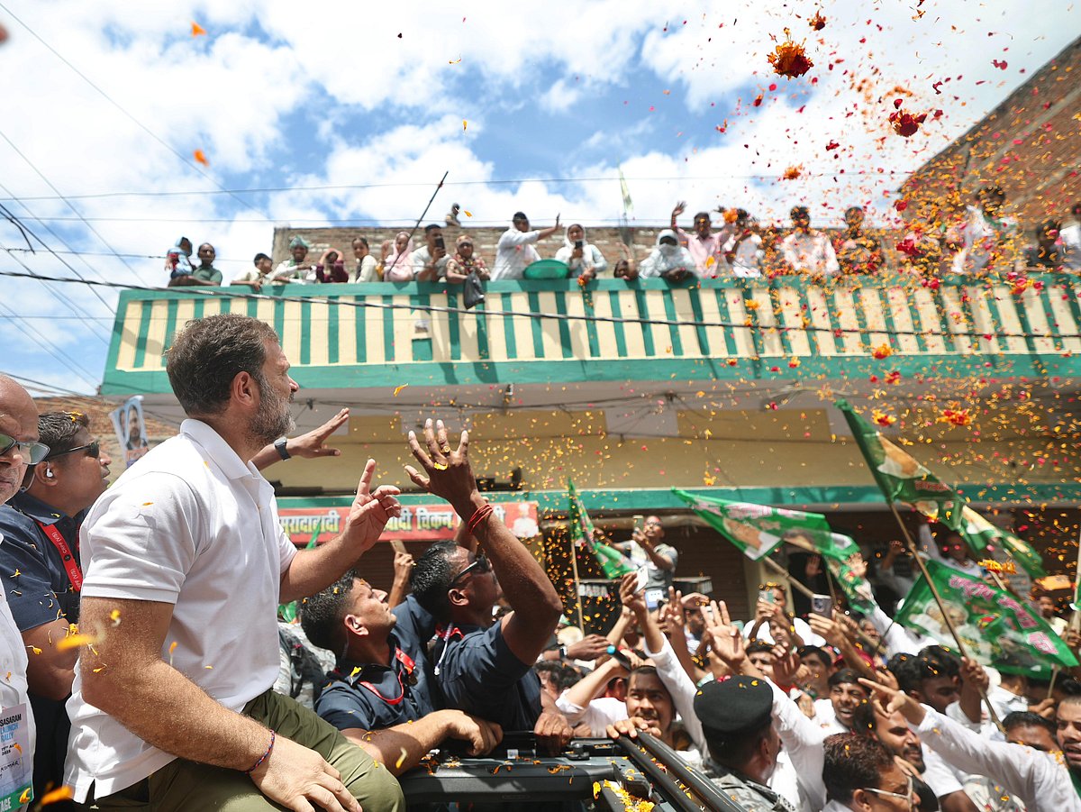 راہل گاندھی کی ’ووٹر ادھیکار یاترا‘ میں دوسرے دن بھی لوگوں کا اژدہام