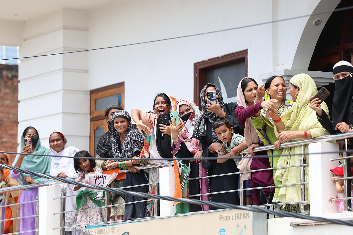 راہل گاندھی کی ’ووٹر ادھیکار یاترا‘ میں دوسرے دن بھی لوگوں کا اژدہام