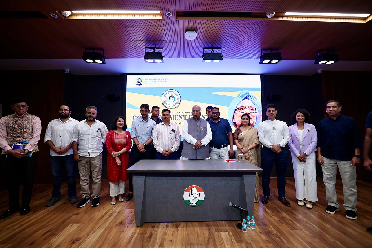 ڈاکٹر منموہن سنگھ باتیں کم اور کام زیادہ کرتے تھے، لیکن آج کے وزیر اعظم اس کے برعکس ہیں: ملکارجن کھڑگے