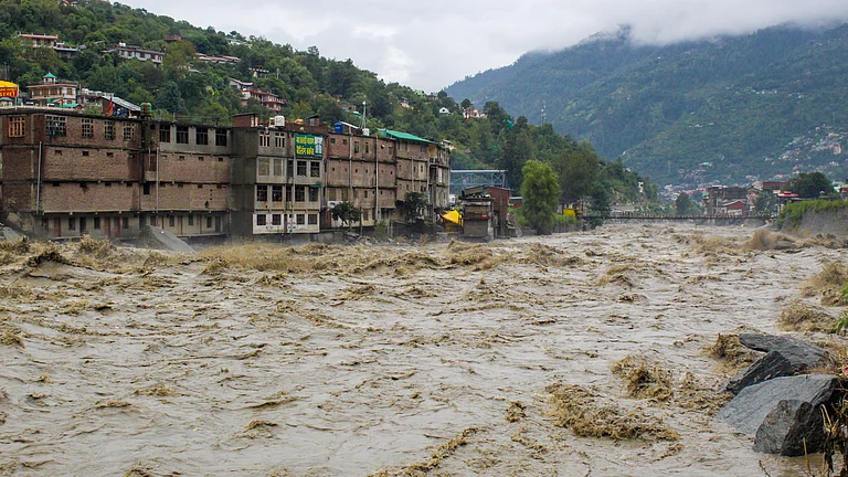 بی آر ایس سے معطلی کے بعد کے کویتا نے ایم ایل سی کے عہدے اور