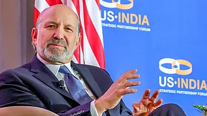 ہندوستان دو ماہ میں معافی مانگے گا: ٹرمپ کے وزیر کی ہندوستان کو دھمکی