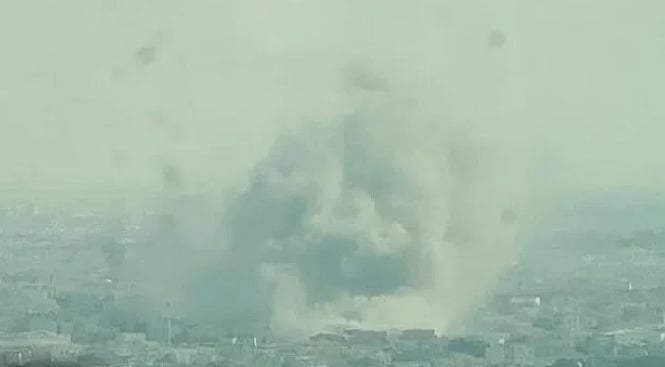 قطر کی راجدھانی دوحہ میں اسرائیلی دھماکوں سے افرا تفری، غزہ جنگ بندی کے لیے مذاکرہ کر رہے حماس لیڈران پر حملہ