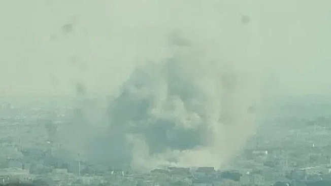 <div class="paragraphs"><p>دوحہ میں اسرائیلی دھماکہ کے بعد کا منظر، تصویر سوشل میڈیا</p></div>