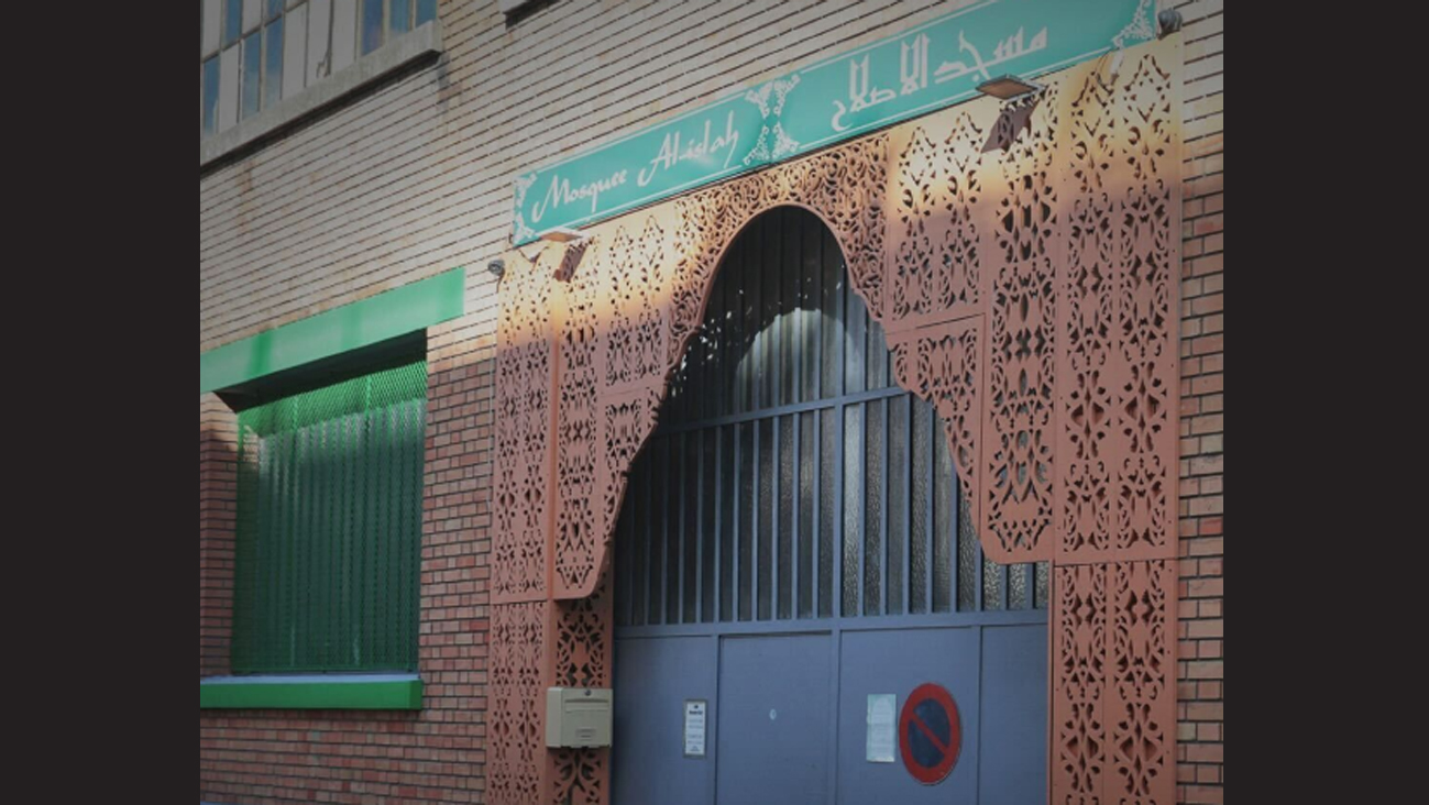 <div class="paragraphs"><p>فرانس کی کئی مسجدوں کے باہر خنزیر کے سر پائے گئے/ تصویر ’انسٹاگرام‘</p></div>