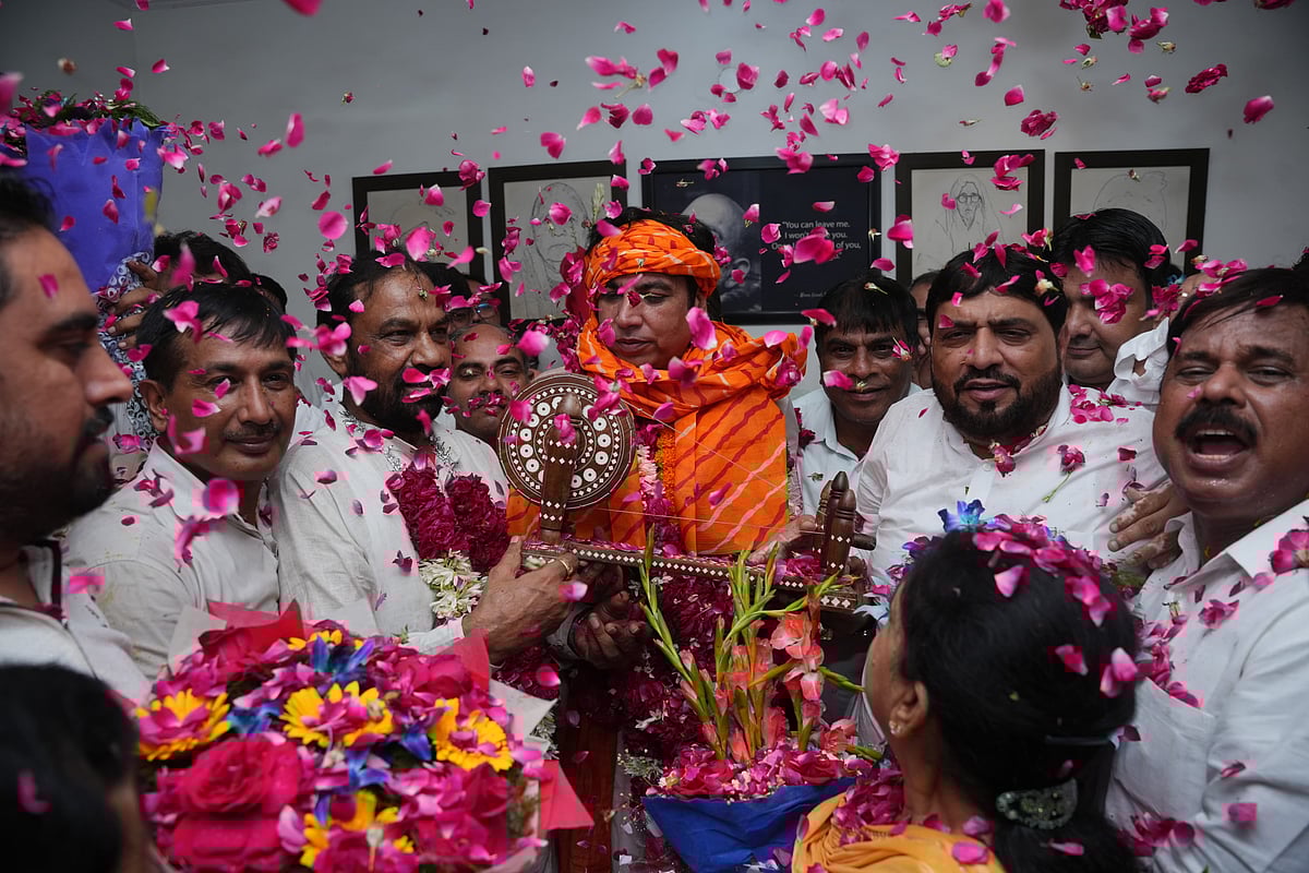 دہلی کانگریس صدر دیویندر یادو کے یومِ پیدائش پر شجرکاری کا اہتمام، ہزاروں کانگریس کارکنان نے پیش کی مبارکباد