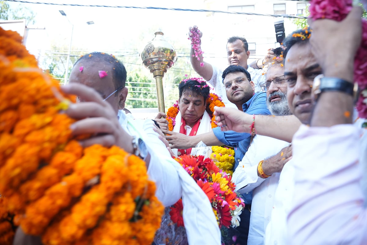 دہلی کانگریس صدر دیویندر یادو کے یومِ پیدائش پر شجرکاری کا اہتمام، ہزاروں کانگریس کارکنان نے پیش کی مبارکباد